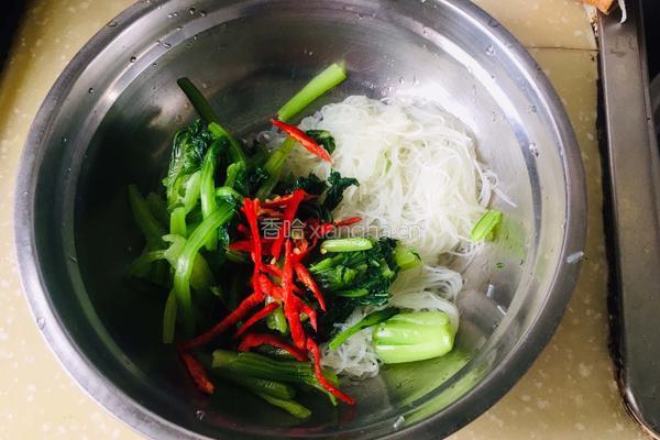 小白菜拌粉丝的做法图解5
