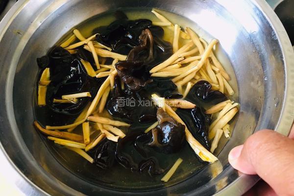 烩酥肉的做法图解1