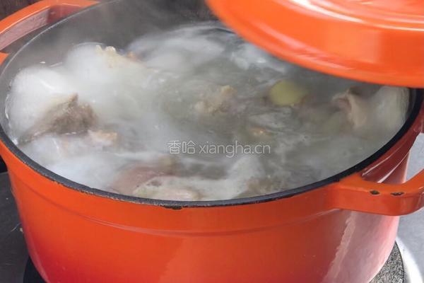 山药猪肚大骨汤的做法图解9