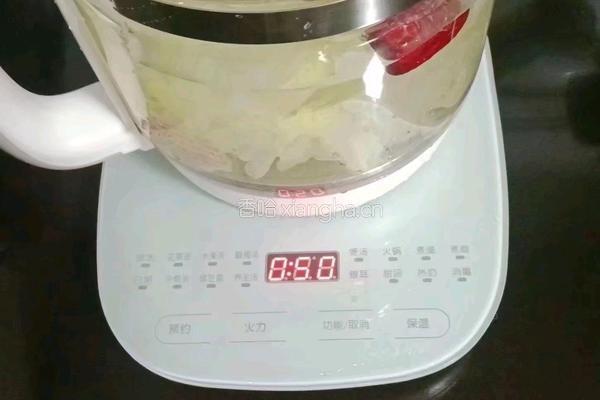 银耳红枣马蹄糖水的做法图解6