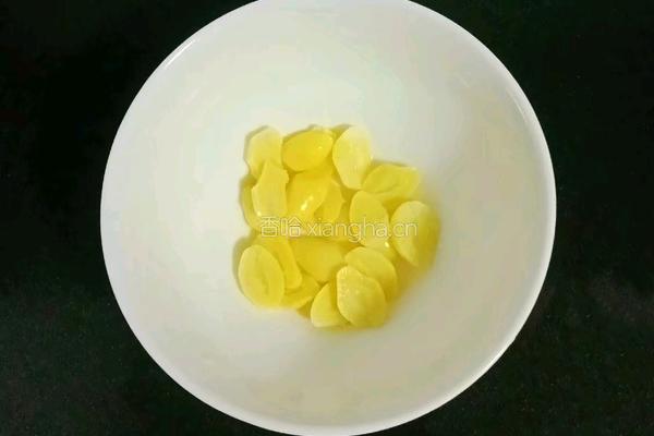 小米南瓜羹的做法图解4
