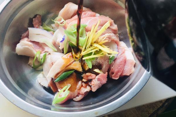 粉蒸肉的做法图解3