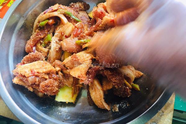 粉蒸肉的做法图解7