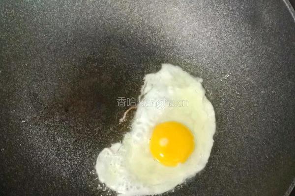 牛肉丸鸡蛋紫薯粉的做法图解1