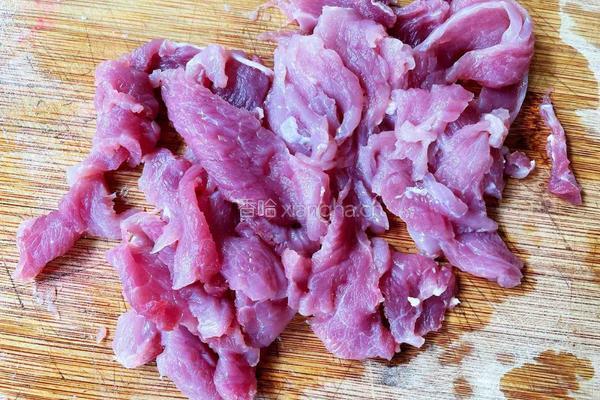 丝瓜肉片的做法图解2