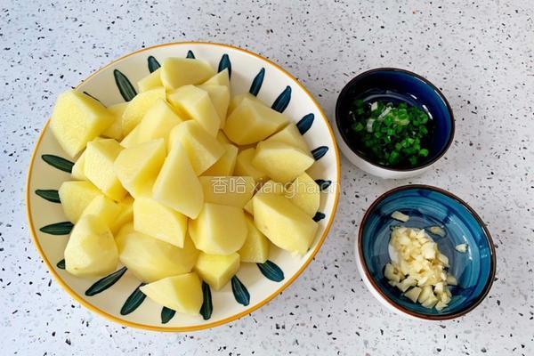 糖醋土豆的做法图解2