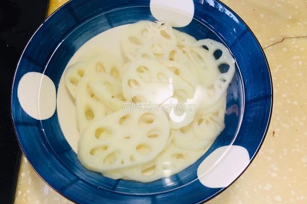 蒜泥藕片的做法图解2
