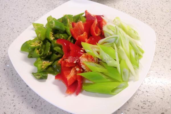 葱爆豆腐的做法图解3