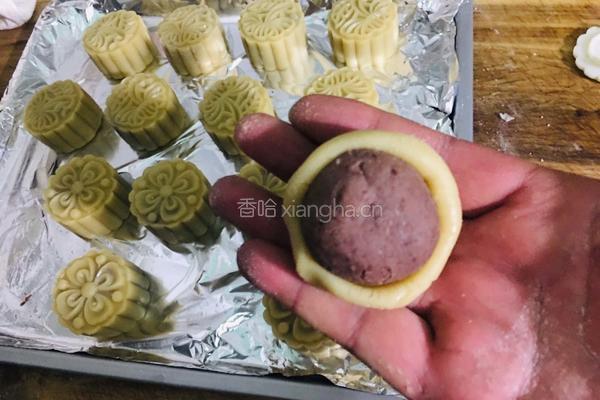 广式豆沙月饼的做法图解7