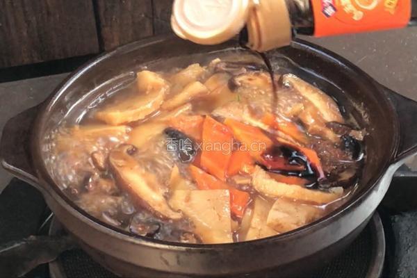 香菇冬笋肉片煲的做法图解13