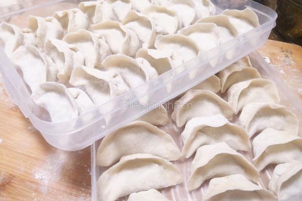 芹菜肉馅饺子的做法图解10