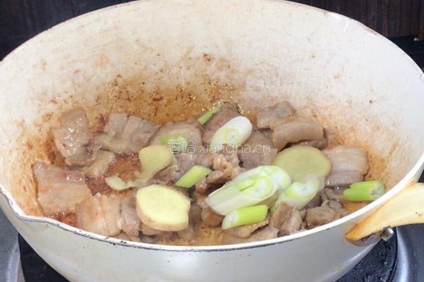 五花肉焖豆腐皮的做法图解7