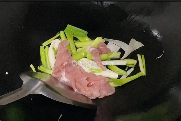肉片炒花菜的做法图解3