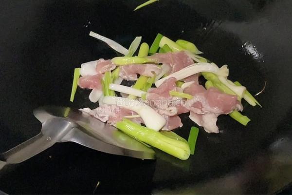 肉片炒花菜的做法图解4