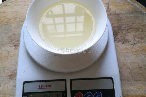 广式豆沙月饼的做法图解3