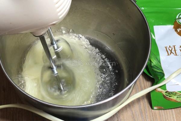 斓香斑马纹蛋糕的做法图解3