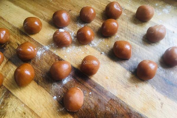 广式绿豆沙月饼的做法图解4