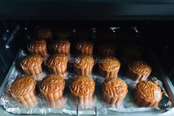 广式绿豆沙月饼的做法图解10