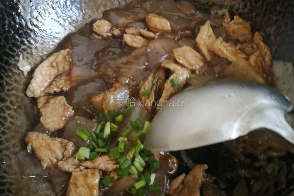 粉皮炒肉片的做法图解9