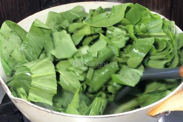 香菇炒小白菜的做法图解7