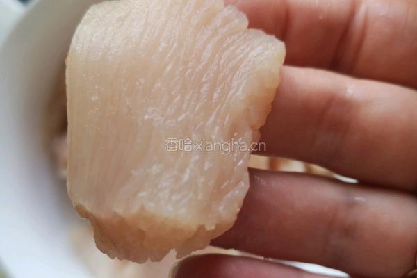 炒鸡脯肉的做法图解2