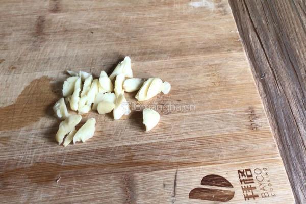 金针菇炒白菜的做法图解4