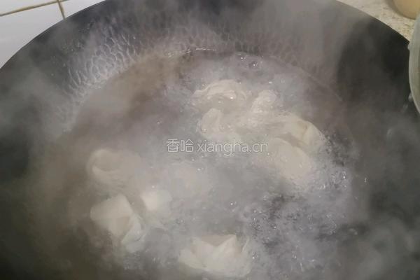 煮冷冻大馄饨的做法图解5