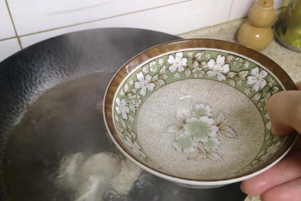 煮冷冻大馄饨的做法图解6