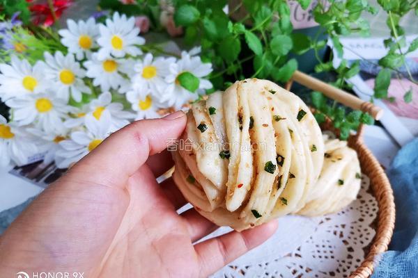 芝麻葱香花卷的做法图解13
