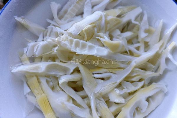 笋丝拌鸭肫的做法图解5