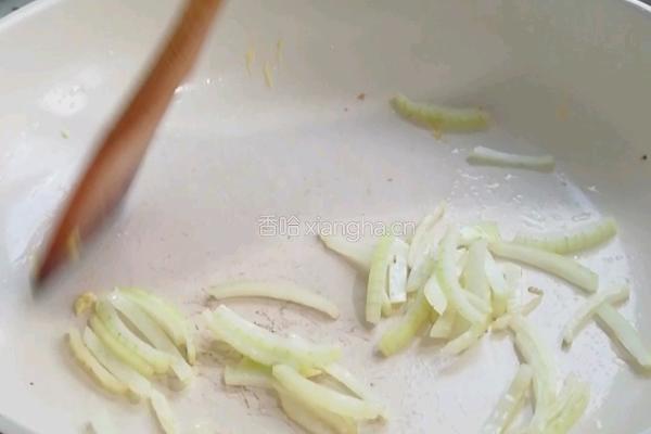 菠菜炒鸡蛋的做法图解5