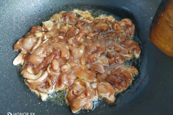 小炒鸡胸肉的做法图解6