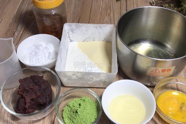 斑斓红豆杉蛋糕卷的做法图解1