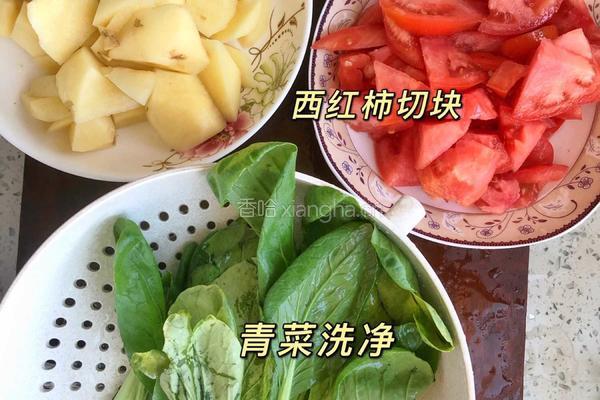番茄土豆烩饭的做法图解1