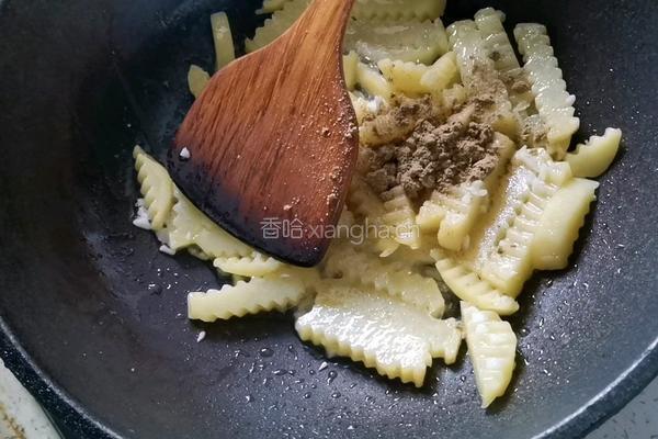 香辣狼牙土豆的做法图解8