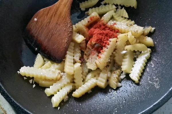 香辣狼牙土豆的做法图解9