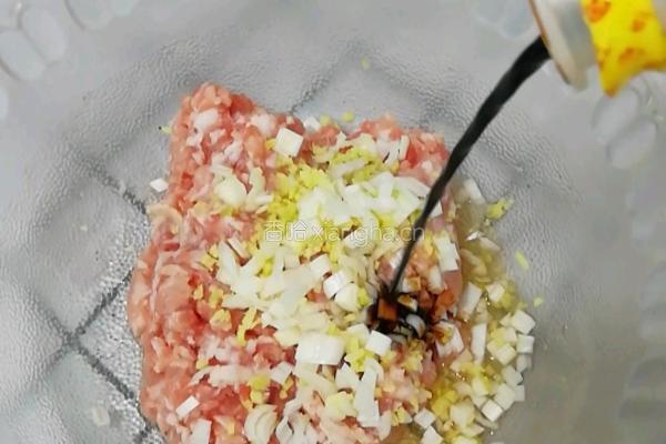 猪肉茴香馅的做法图解3
