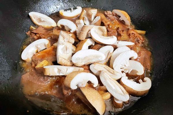 香菇烧鸭肉的做法图解12