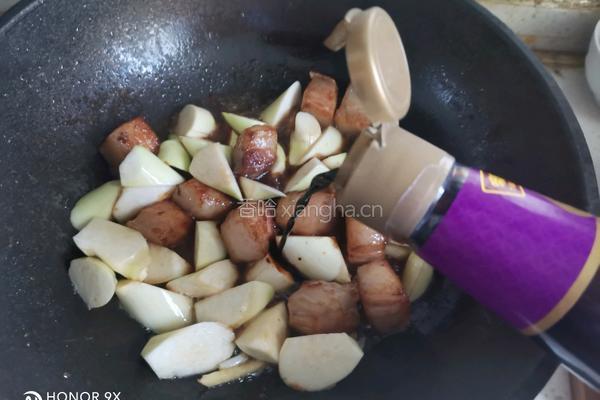 茭白红烧肉的做法图解9