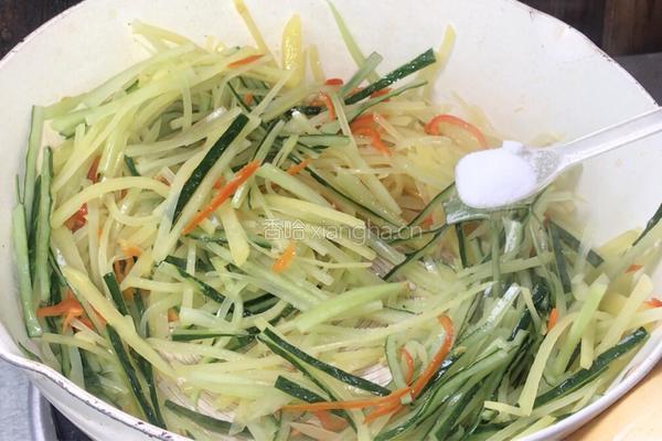 黄瓜炒土豆丝的做法图解7