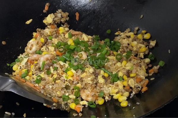 谷物米炒饭的做法图解9