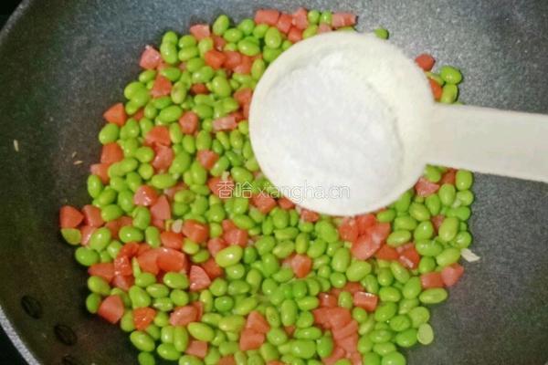 毛豆米炒火腿肠的做法图解9
