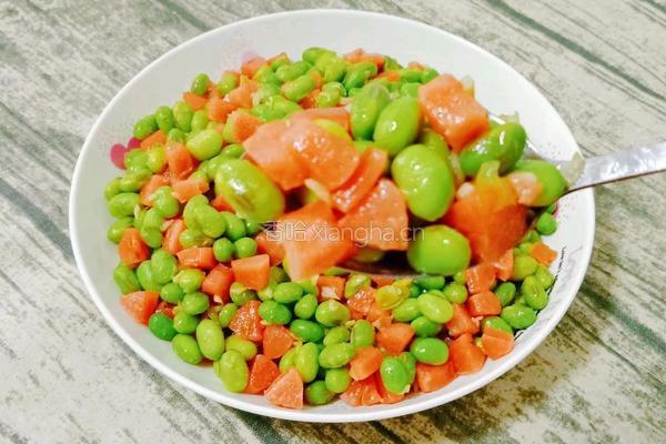 毛豆米炒火腿肠的做法图解12