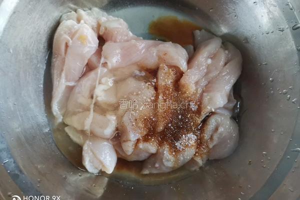 糖醋柠檬鸡柳的做法图解6