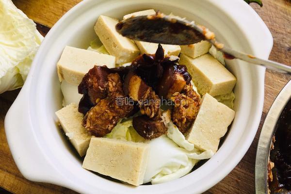 砂锅红烧肉炖白菜的做法图解3