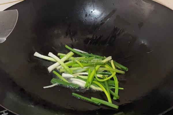 清炒绿豆芽的做法图解2