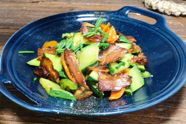 熏肉炒黄瓜的做法图解11