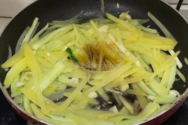 黄瓜土豆丝的做法图解8
