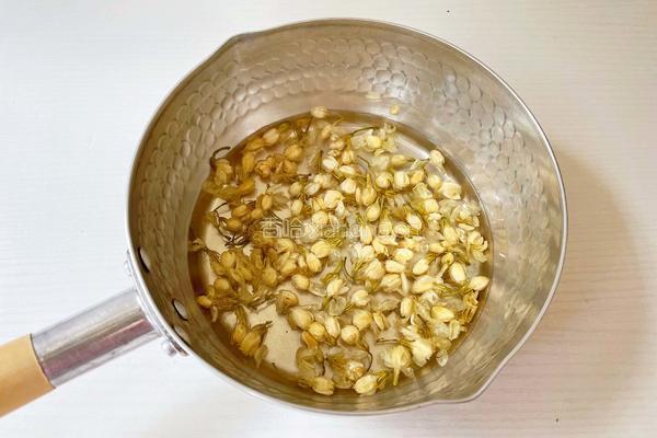 椰香茉莉双层布丁的做法图解3