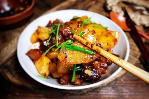 牛筋烧土豆的做法图解12